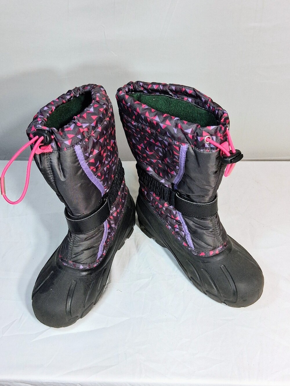 Youth Size 5 Lined Youth Flurry Ankle Adjustable Thermal Winter Boots